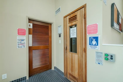 Hallway Photo of 2305 2345 Madison Avenue, Burnaby, BC