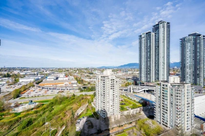 Swimming Pool Photo of 2305 2345 Madison Avenue, Burnaby, BC