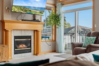 Breakfast Nook Photo of 401 2772 Clearbrook Road, Abbotsford, BC
