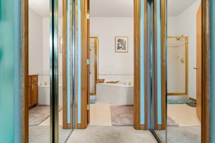 Entry Foyer Photo of 401 2772 Clearbrook Road, Abbotsford, BC