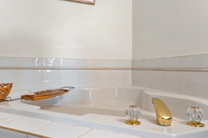 Staircase Photo of 401 2772 Clearbrook Road, Abbotsford, BC