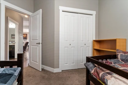 Hallway Photo of 51022 Sophie Crescent, Chilliwack, BC
