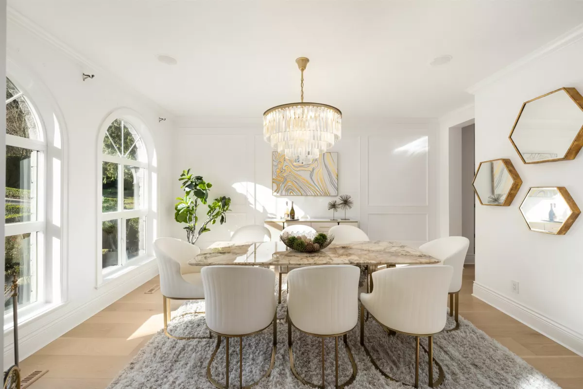 Dining Area Photo of 16283 29 Avenue, Surrey, BC