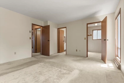 Hallway Photo of 2834 Glenshiel Drive, Abbotsford, BC