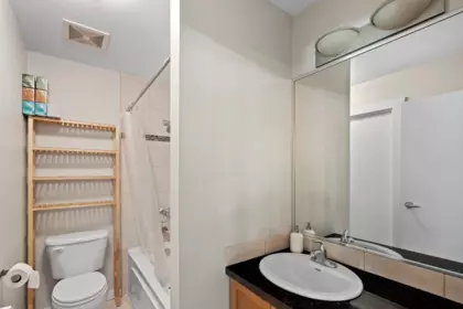 Guest Bathroom Photo of 622 615 Belmont Street, New Westminster, BC