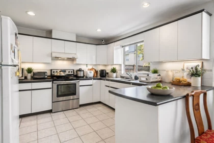 Kitchen Photo of 4491 Carter Drive, Richmond, BC