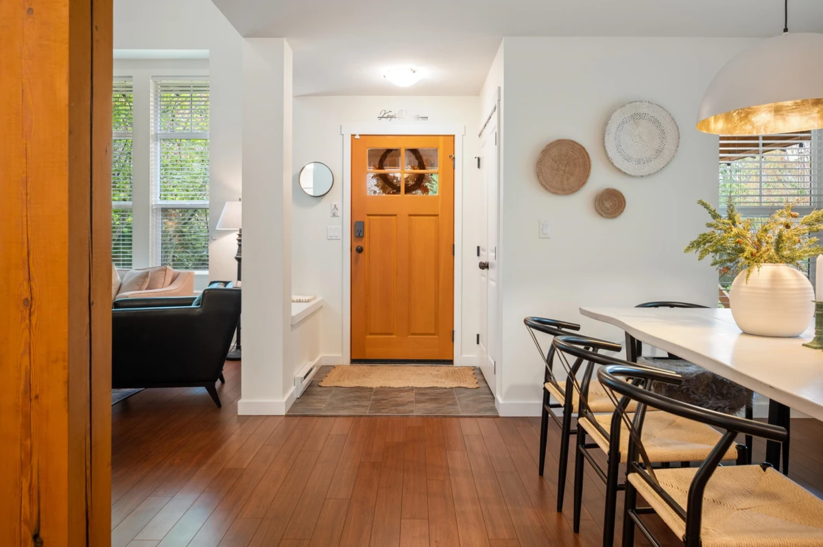 Dining Area Photo of 43610 Cotton Tail Crossing, Lindell Beach, BC