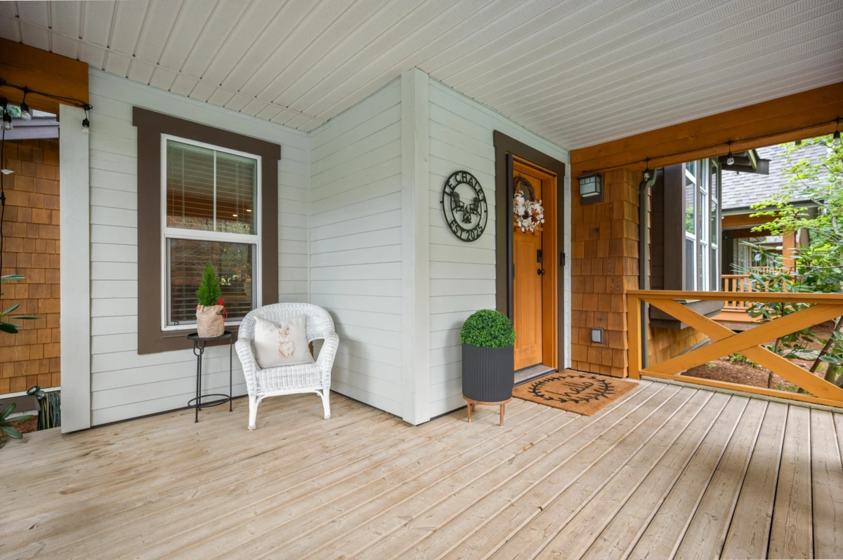 Family Room Photo of 43610 Cotton Tail Crossing, Lindell Beach, BC