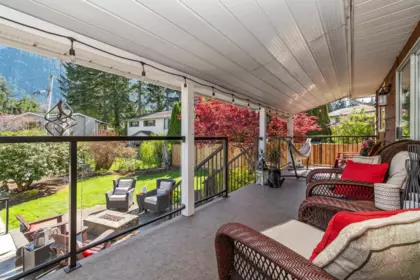 Backyard Photo of 650 Park Street, Hope, BC