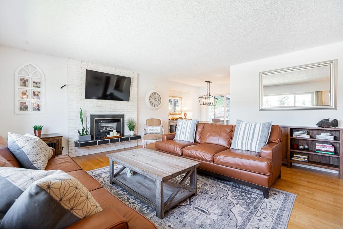 Dining Area Photo of 1062 Spar Drive, Coquitlam, BC