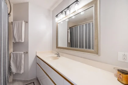 Laundry Room Photo of 1062 Spar Drive, Coquitlam, BC