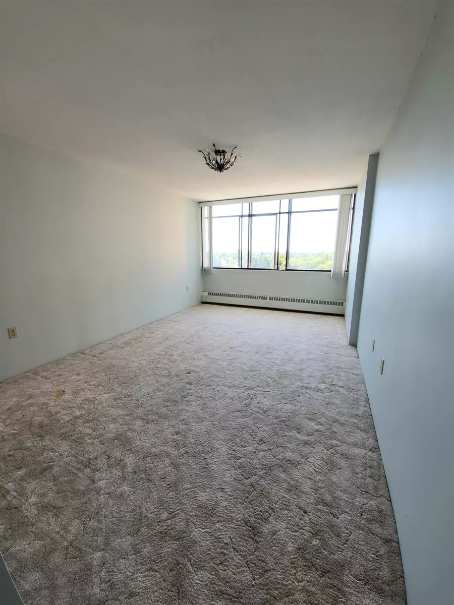 Family Room Photo of 1305 6631 Minoru Boulevard, Richmond, BC