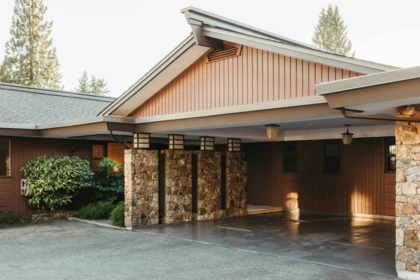Garage Interior Photo of 701 Dansey Avenue, Coquitlam, BC