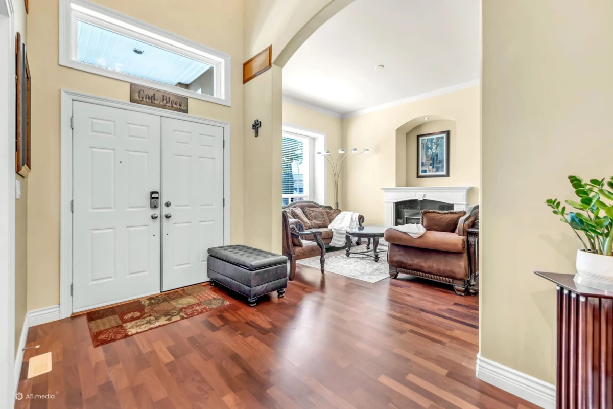 Dining Area Photo of 16055 111a Avenue, Surrey, BC