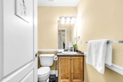 Office / Den Photo of 16055 111a Avenue, Surrey, BC