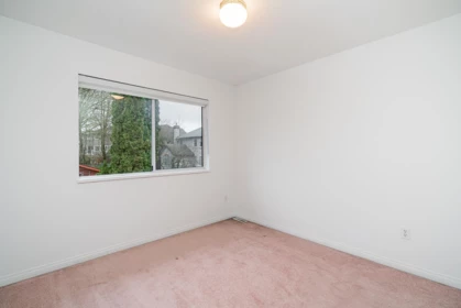 Staircase Photo of 17072 103 Avenue, Surrey, BC