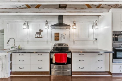 Kitchen Island Photo of 20288 43a Avenue, Langley, BC