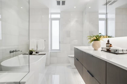 Hallway Photo of 5 6138 Birney Avenue, Vancouver, BC