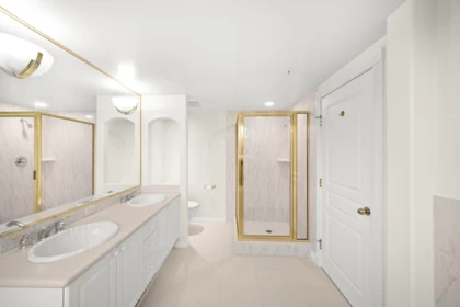 Swimming Pool Photo of 1700 5615 Hampton Place, Vancouver, BC