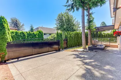 Mudroom Photo of 1318 160 Street, Surrey, BC