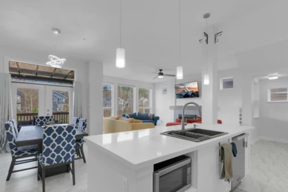 Kitchen Island Photo of 23849 103a Avenue, Maple Ridge, BC