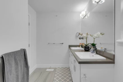 Laundry Room Photo of 23849 103a Avenue, Maple Ridge, BC