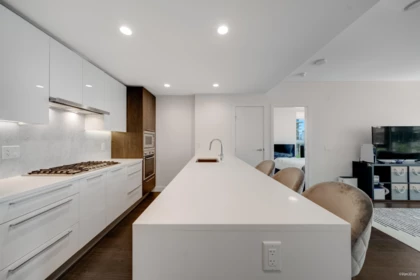 Walk-In Closet Photo of 606 6398 Silver Avenue, Burnaby, BC
