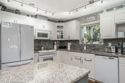 Kitchen Island Photo of 106 15342 20 Avenue, Surrey, BC