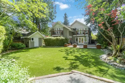Hot Tub / Spa Photo of 1610 Ross Road, North Vancouver, BC
