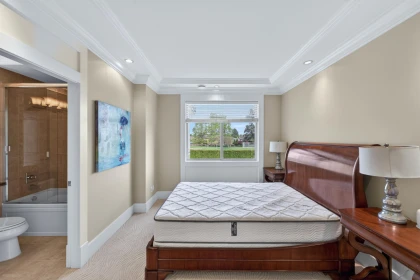 Hallway Photo of 7560 Chelsea Road, Richmond, BC