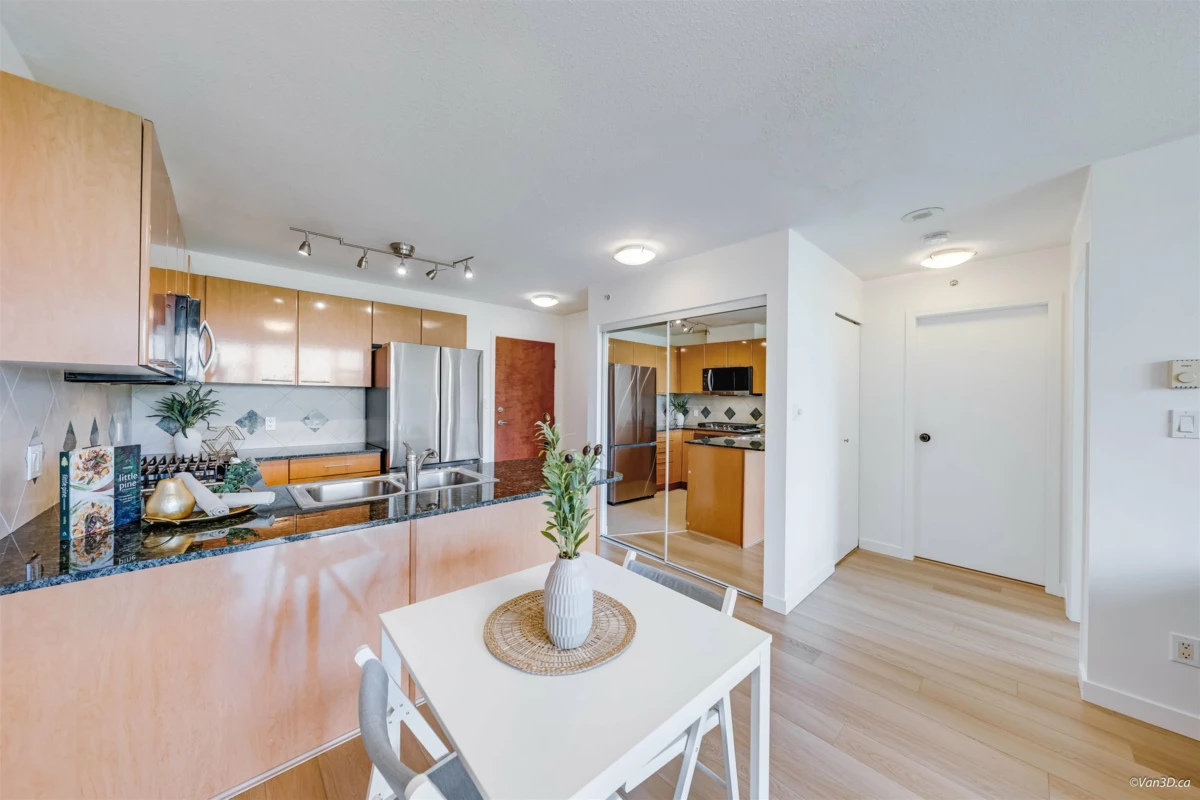 Dining Area Photo of 604 5933 Cooney Road, Richmond, BC
