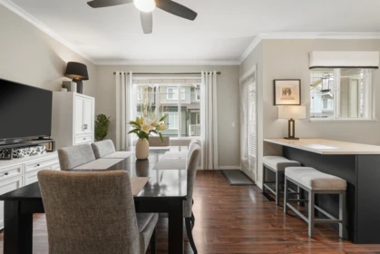 Kitchen Photo of 8 6575 192 Street, Surrey, BC