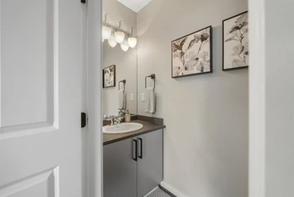 Office / Den Photo of 8 6575 192 Street, Surrey, BC