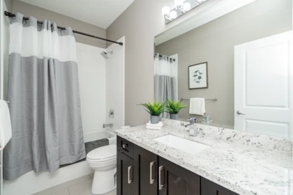 Entry Foyer Photo of 1312 Kingston Street, Coquitlam, BC