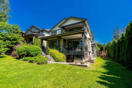 Garden / Landscaping Photo of 1312 Kingston Street, Coquitlam, BC