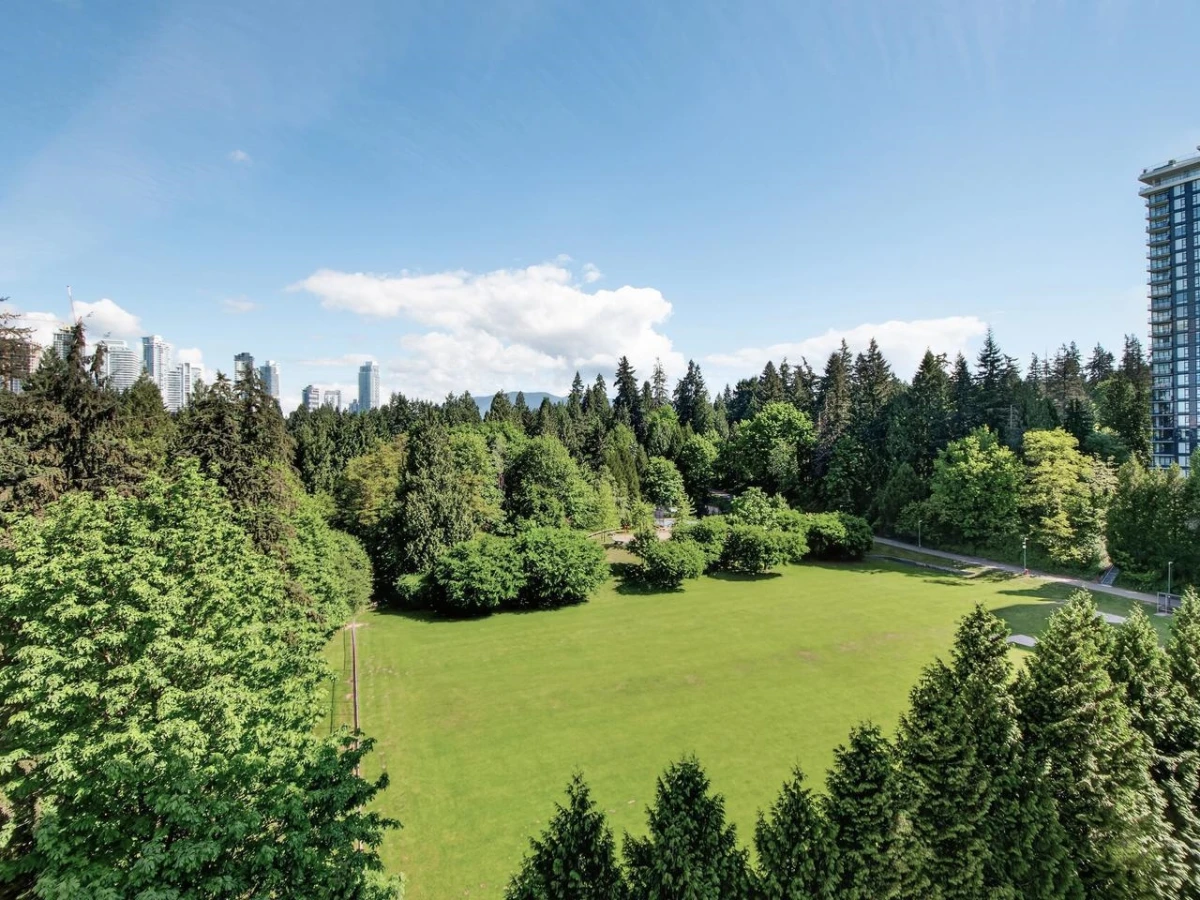 Family Room Photo of 1102 551 Austin Avenue, Coquitlam, BC