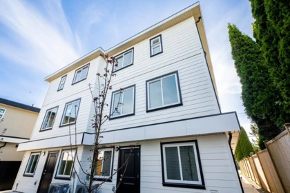 Community Amenities Photo (Clubhouse) of 102 7472 124 Street, Surrey, BC