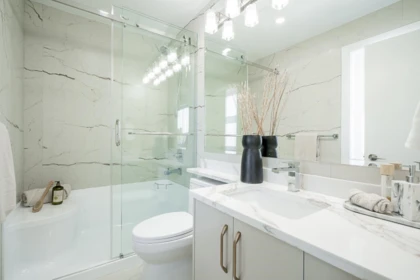 Mudroom Photo of 102 7472 124 Street, Surrey, BC