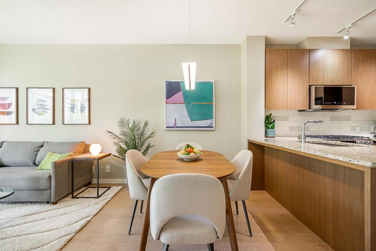 Dining Area Photo of 202 135 W 2nd Street, North Vancouver, BC