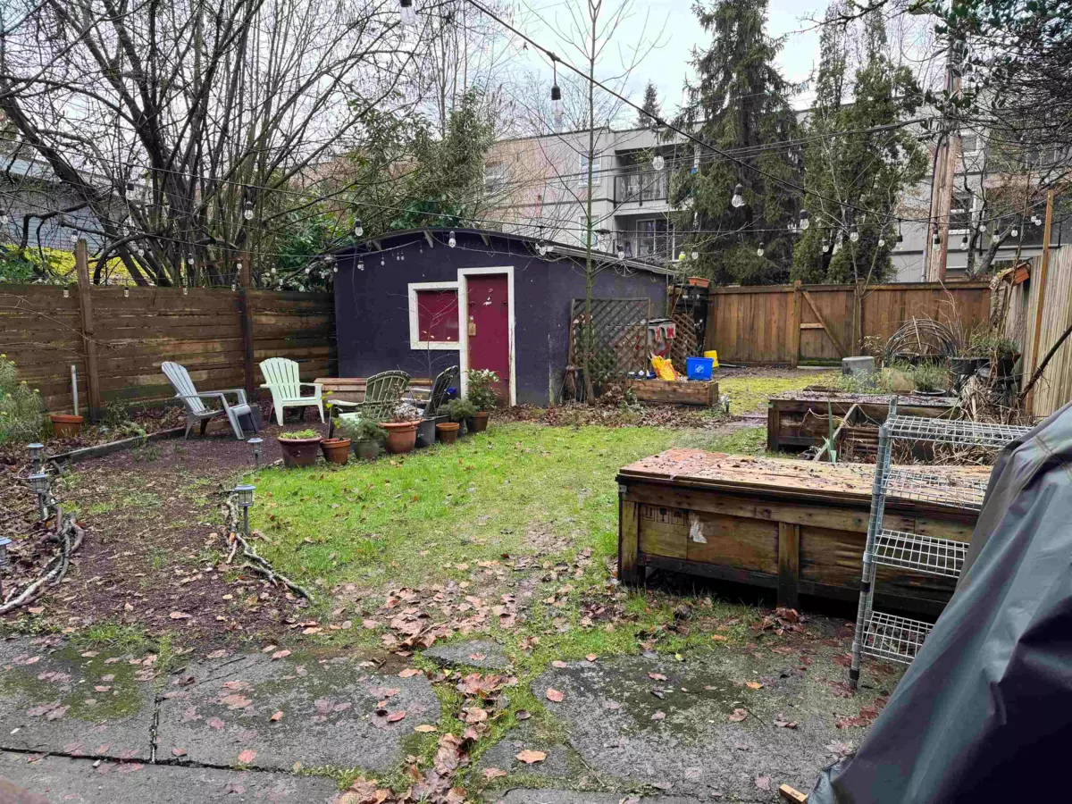 Living Room Photo of 1437 E 10th Avenue, Vancouver, BC