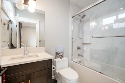 Entry Foyer Photo of 1720 166a Street, Surrey, BC