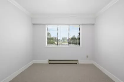 Hallway Photo of 323 2277 Mccallum Road, Abbotsford, BC