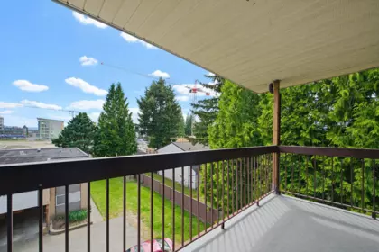 Primary Bedroom Photo of 323 2277 Mccallum Road, Abbotsford, BC