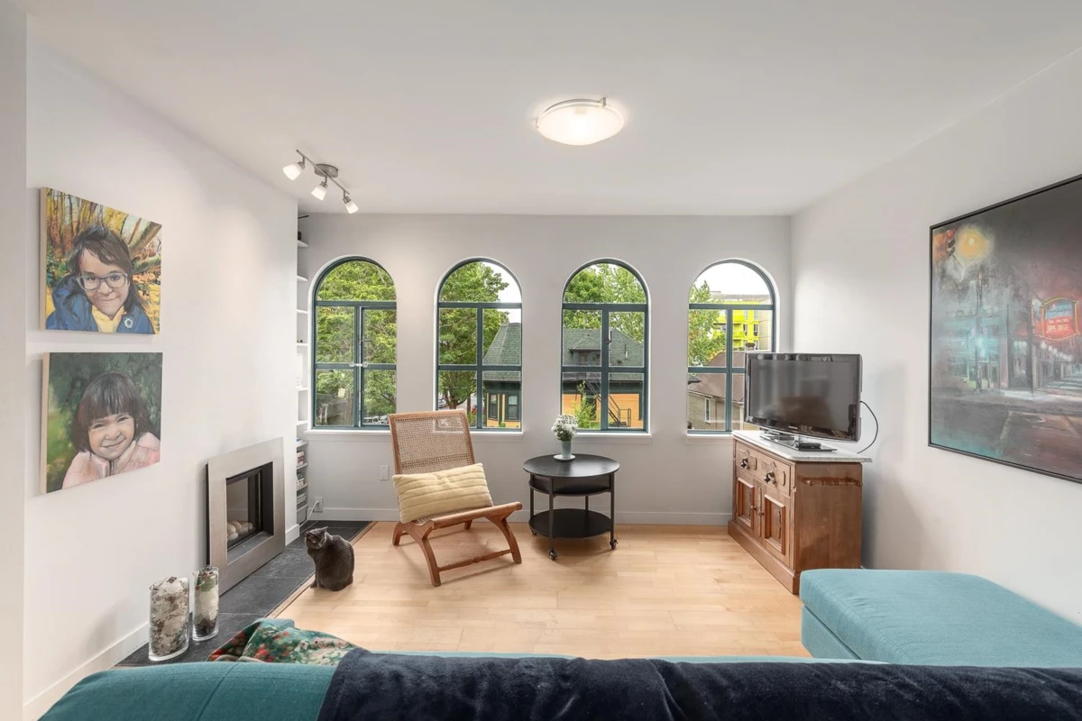 Living Room Photo of 301 700 E Pender Street, Vancouver, BC