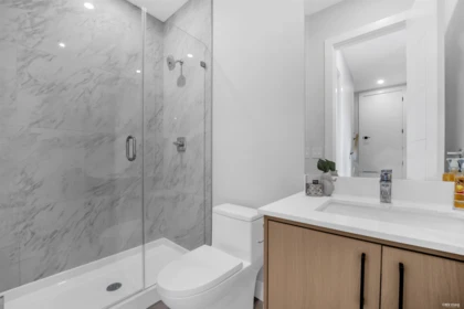 Laundry Room Photo of 946 Dansey Avenue, Coquitlam, BC