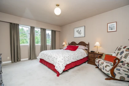 Guest Bathroom Photo of 612 Hillcrest Street, Coquitlam, BC