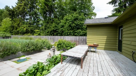 Hot Tub / Spa Photo of 577 Pratt Road, Gibsons, BC