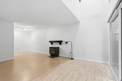Primary Bedroom Photo of 1216 34909 Old Yale Road, Abbotsford, BC