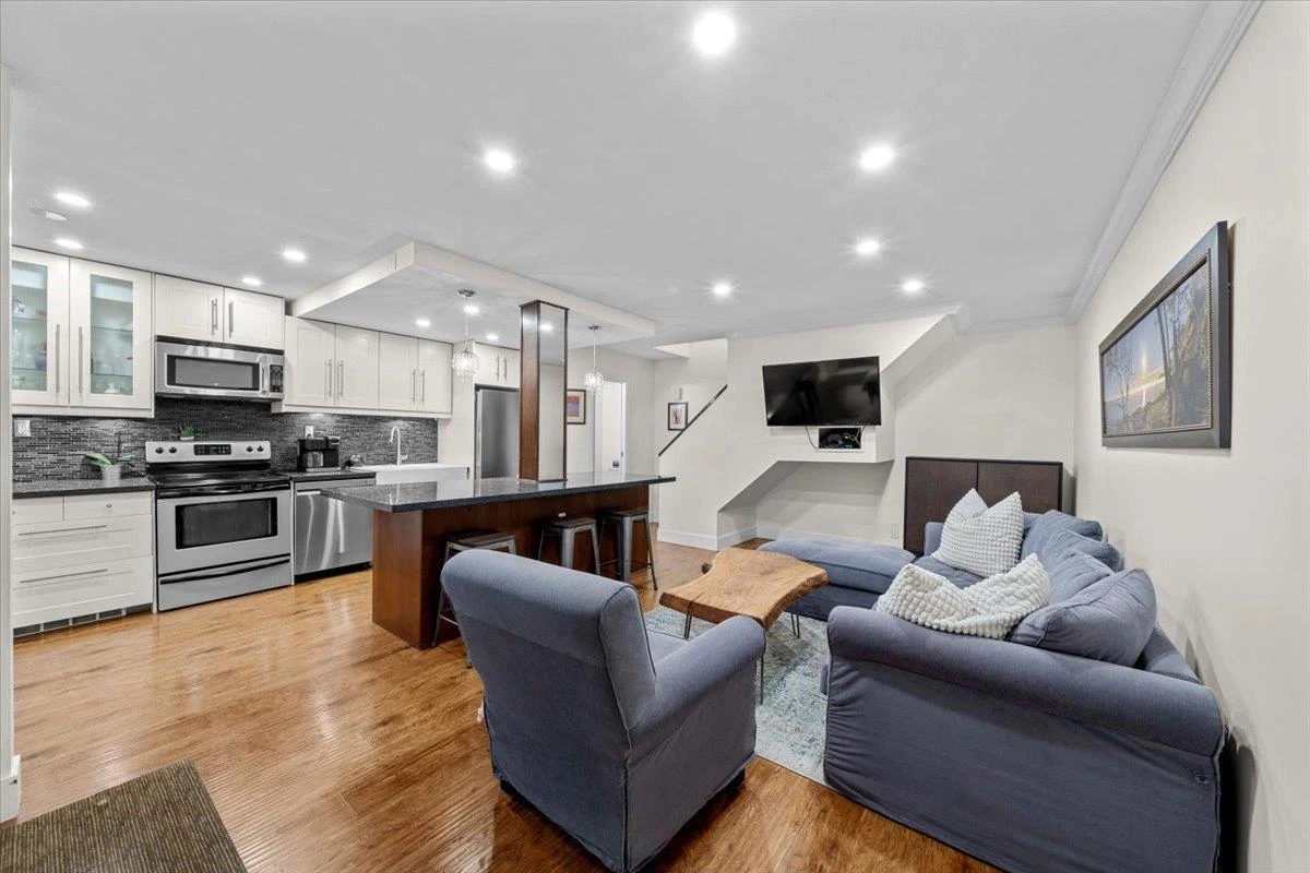 Family Room Photo of 44 1240 Falcon Drive, Coquitlam, BC