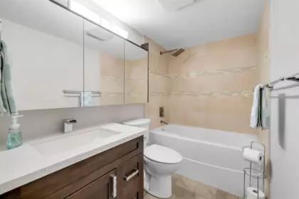 Powder Room Photo of 316 13733 74 Avenue, Surrey, BC